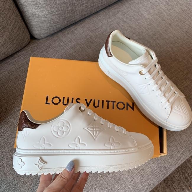 lv  Louis Vuitton厚底小白鞋