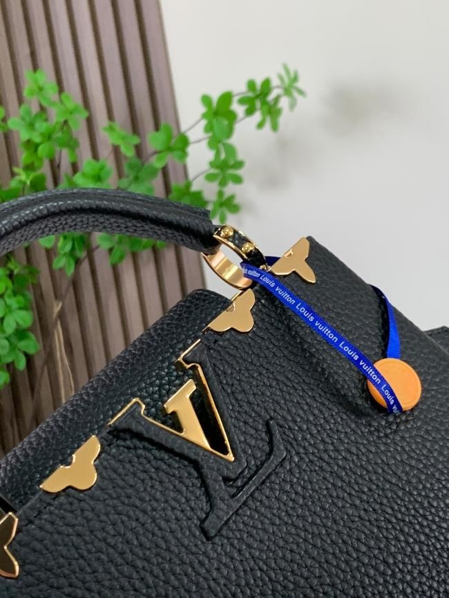 LV Capucines M56669 迷你手袋黑色金扣