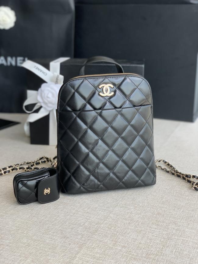 CHANEL2022春秋新款双肩包AS3332#油腊小牛皮耳机包，21X23X8 Cm，轻便耐磨