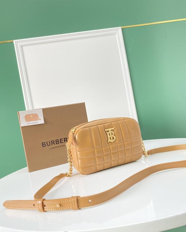 Burberry Lola 羔羊皮相机包，意大利手工制作