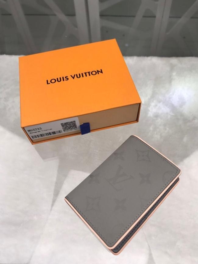 LV Monogram Titanium M63233 男士特别版钱夹