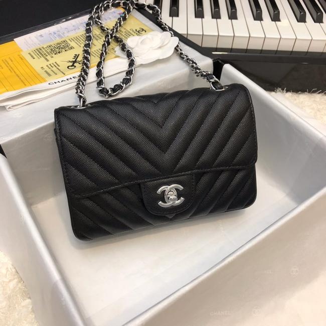 CHANEL 原版升级版20CM小牛皮金属链条经典双C包