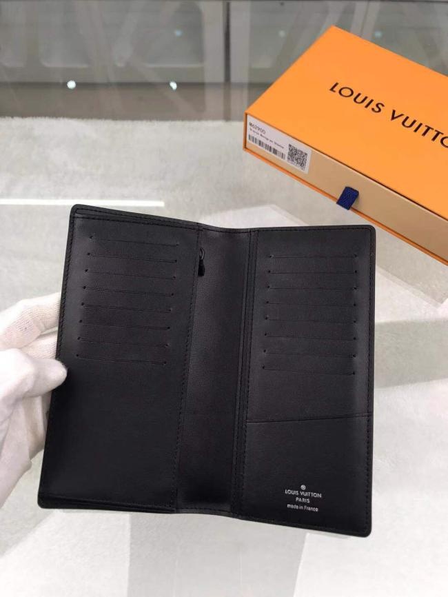 LV M62900 Brazza 黑色小牛皮钱夹海外专供