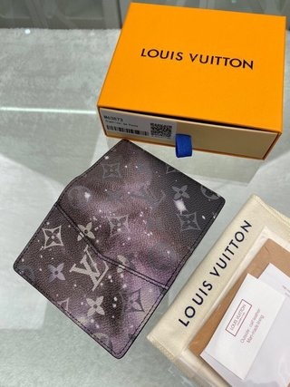 LV 2019春夏预装卡片包“组织器·杜波什”海外特供