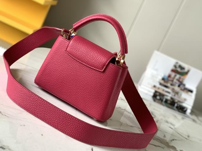 LV Capucines Mini M58718 粒面牛皮贝壳扣手袋