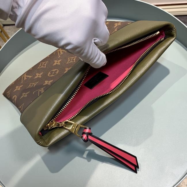 LV M64034 Pochette Tuileries 军绿时尚手包