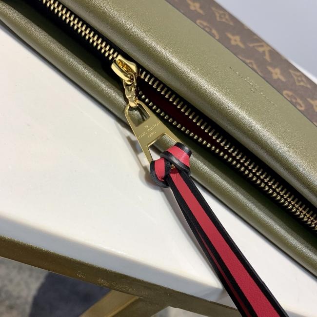 LV M64034 Pochette Tuileries 军绿时尚手包