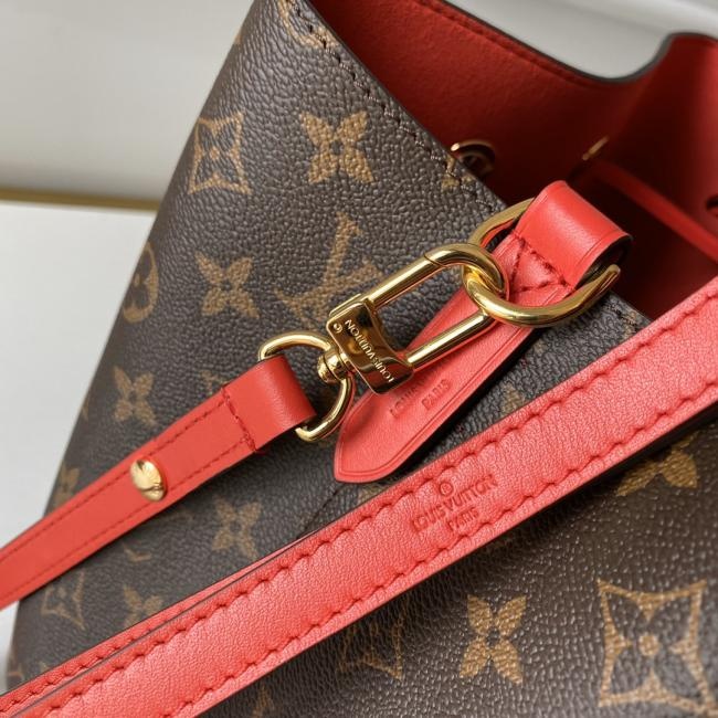 LV M44021 Néonoé Monogram帆布小牛皮装饰水桶包