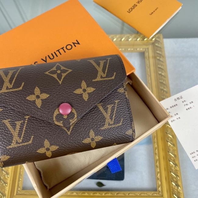 LV VICTORINE M41938紫红款时尚小巧钱夹