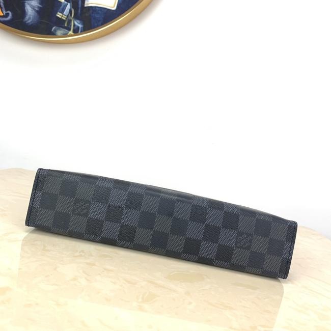 LV POCHETTE VOYAGE Damier Graphite Giant 中号手拿包款式简约经典