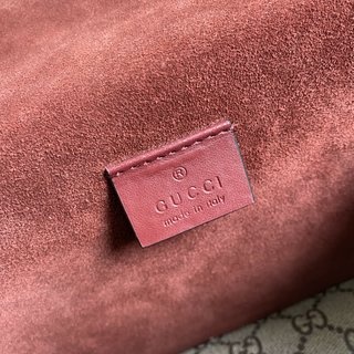 Gucci Dionysus 499623 经典款式，复古文艺设计