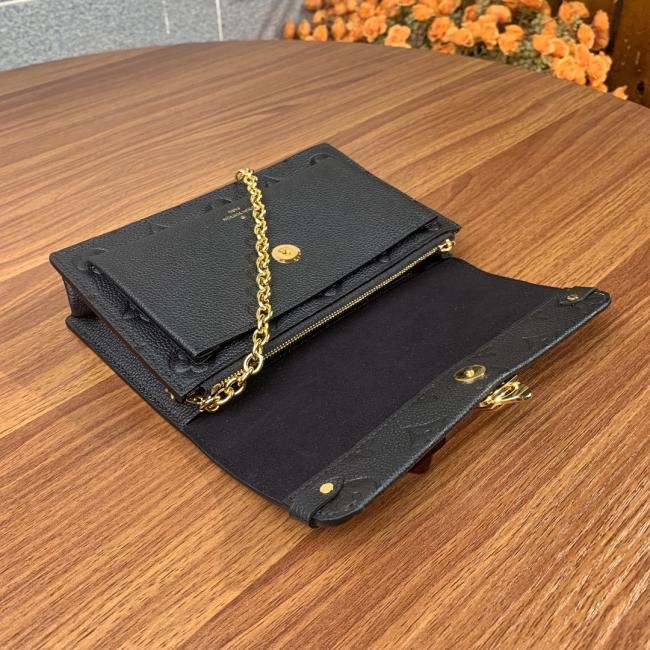 LV M67893 CHAIN 钱夹 Monogram Empreinte 皮革款式