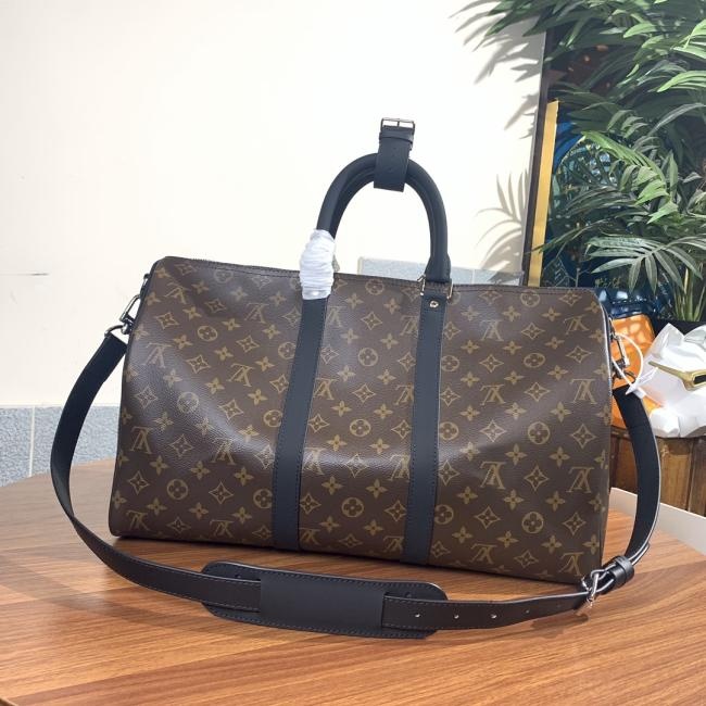 LV M56711 Keepall 旅行袋，配肩带，Monogram帆布款式