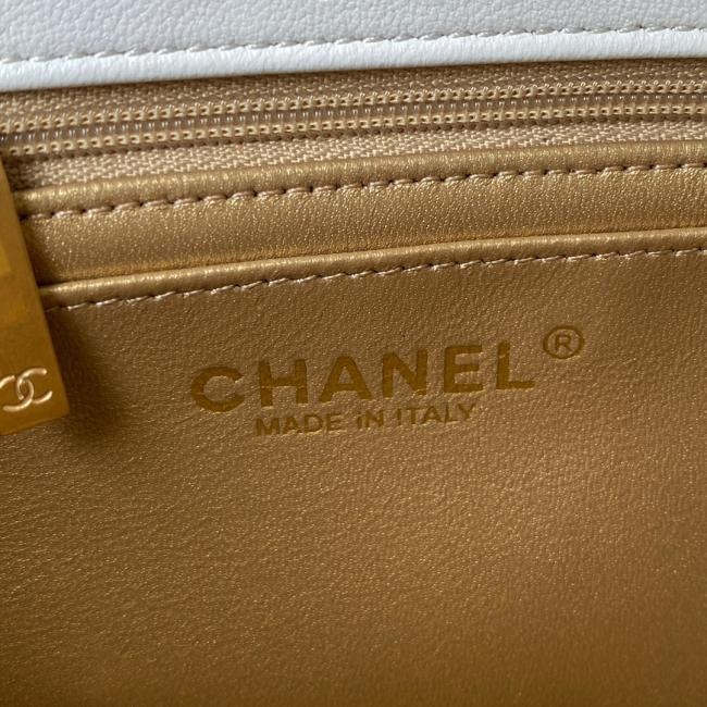 CHANEL AS1787 小羊皮口盖包 Classic Flap，复古鎏金五金装饰，肩带菱格纹设计