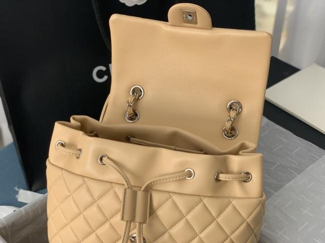 CHANEL 中号91121经典羊皮背包，全羊皮制作，手感柔软