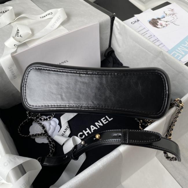 CHANEL Gabrielle 流浪包 25cm，时尚精品，最新款式