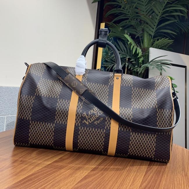 LV KEEPALL Nigo 50旅行到袋，经典包型撞色设计