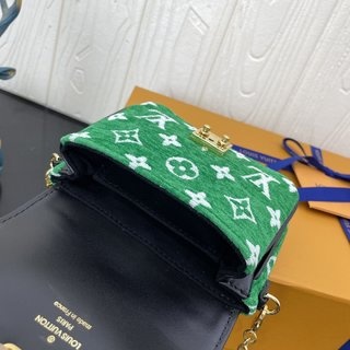 LV Micro Métis链条包，Monogram提花绒布，潮流背携款式