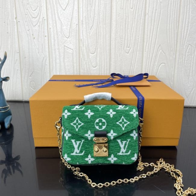 LV Micro Métis链条包，Monogram提花绒布，潮流背携款式