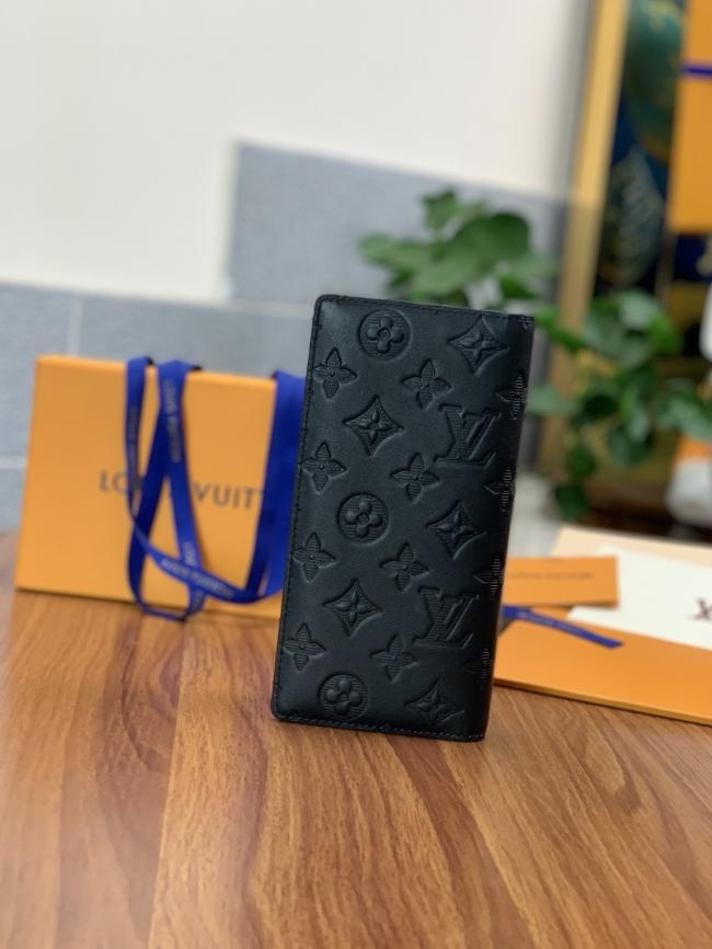 LV Monogram Shadow Brazza 小牛皮钱夹，优雅外观设计