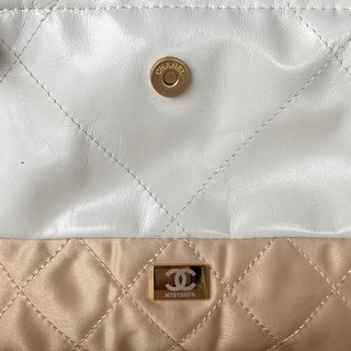 CHANEL 22 bag 2022春夏AS3261购物袋款式火爆时尚