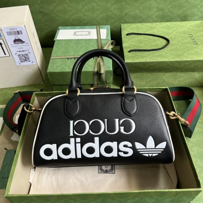 Gucci x adidas 7023 迷你旅行包联名系列