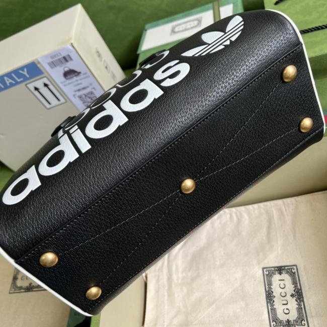 Gucci x adidas 7023 迷你旅行包联名系列