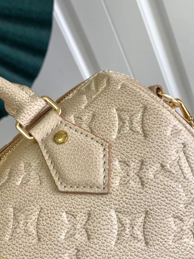 Louis Vuitton Speedy Bandouère 20 香槟色手袋，经典设计元素展露微妙莹泽