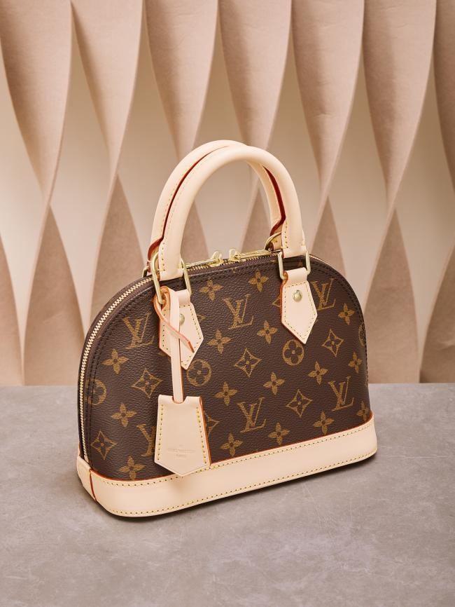 LV Alma BB Monogram 帆布手袋，经典款式，优雅气质