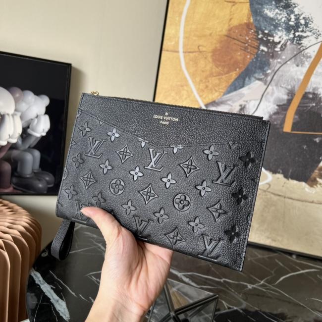 LV M68705 Mélanie 中号手拿包 - Monogram Empreinte 皮革