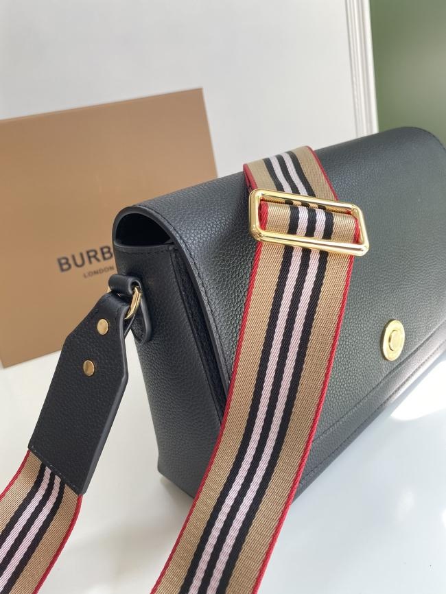 Burberry 精巧斜背包 B 家可拆式背带，高级粒纹皮革制作