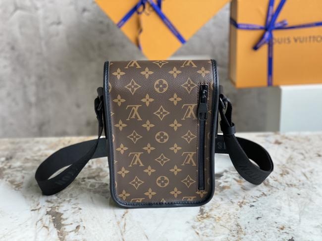 LV M46442 Archy Messenger PM Monogram Macassar 男包