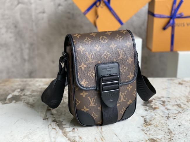 LV M46442 Archy Messenger PM Monogram Macassar 男包