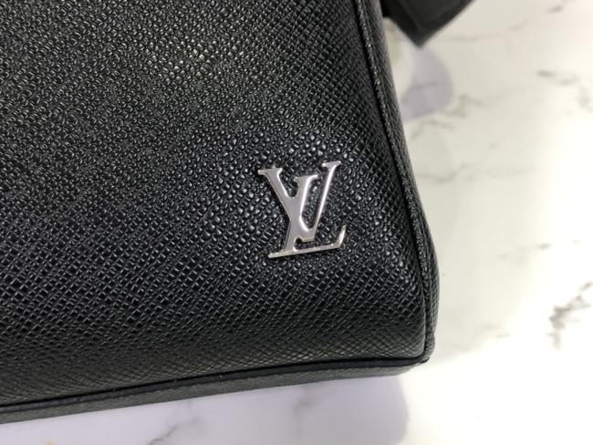 LV Alex Taïga 公文包，经典设计，品质保证