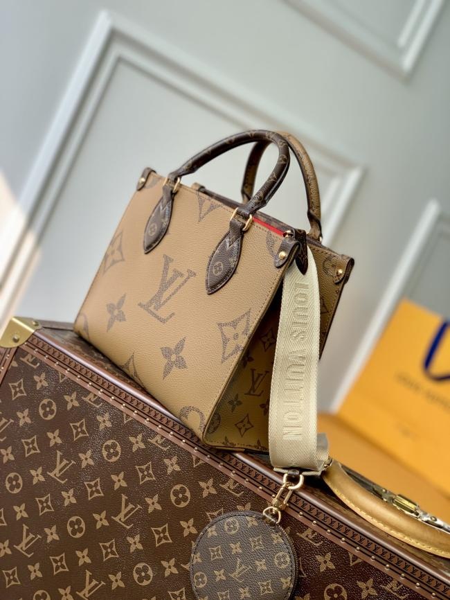 LV OnTheGo Monogram Rev 船帆织布手袋，时尚多功能设计