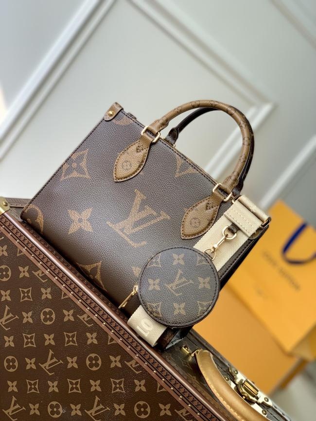 LV OnTheGo Monogram Rev 船帆织布手袋，时尚多功能设计