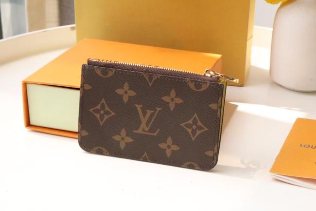 LV Romy M818 Monogram帆布多功能名片夾，時尚風琴式拉鏈隨身袋