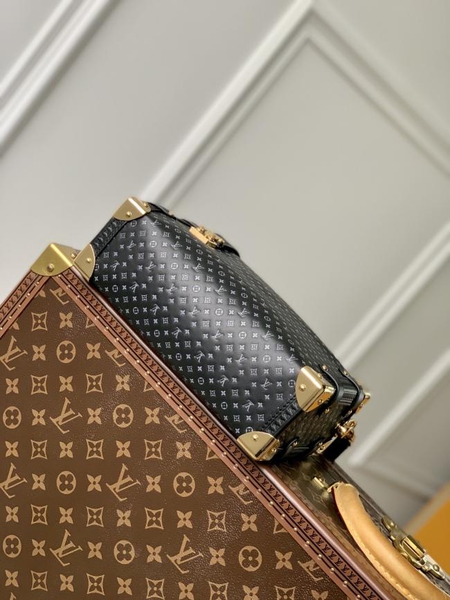 LV M46358 Side Trunk黑色全皮盒子包Nicolas Ghesquière新款