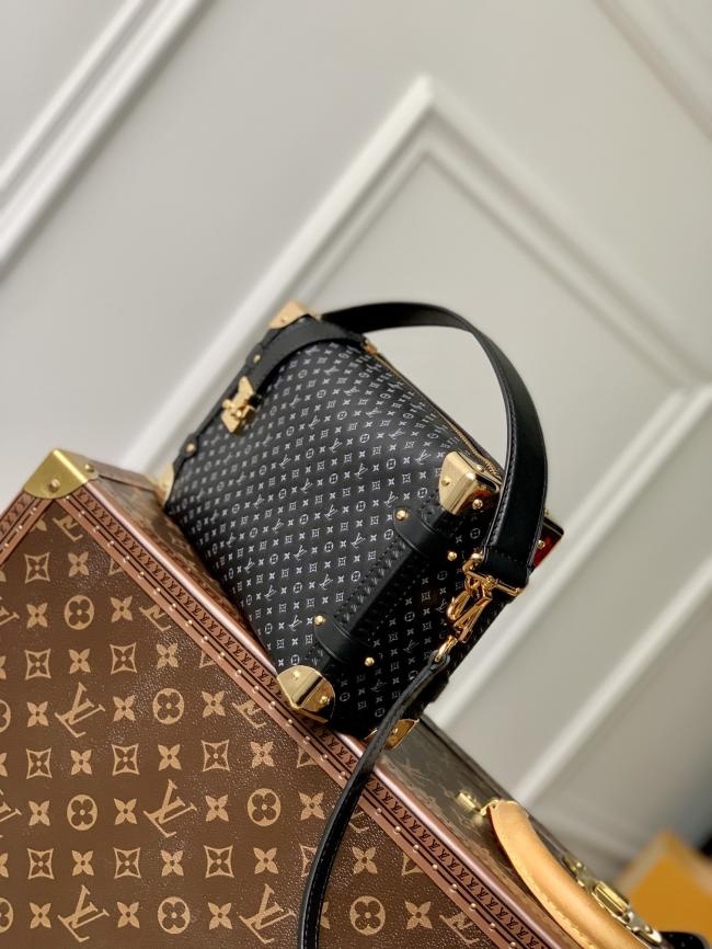 LV M46358 Side Trunk黑色全皮盒子包Nicolas Ghesquière新款