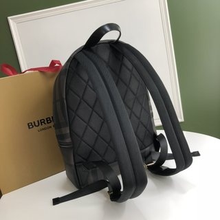 Burberry London 格纹双肩包牛皮饰边，防护性能，实用耐久