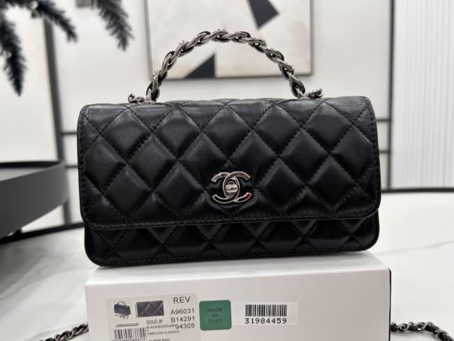 CHANEL A96031 23K黑银牛皮手柄风琴包，高级质感款式，耐磨经典