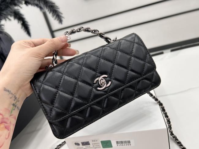 CHANEL A96031 23K黑银牛皮手柄风琴包，高级质感款式，耐磨经典