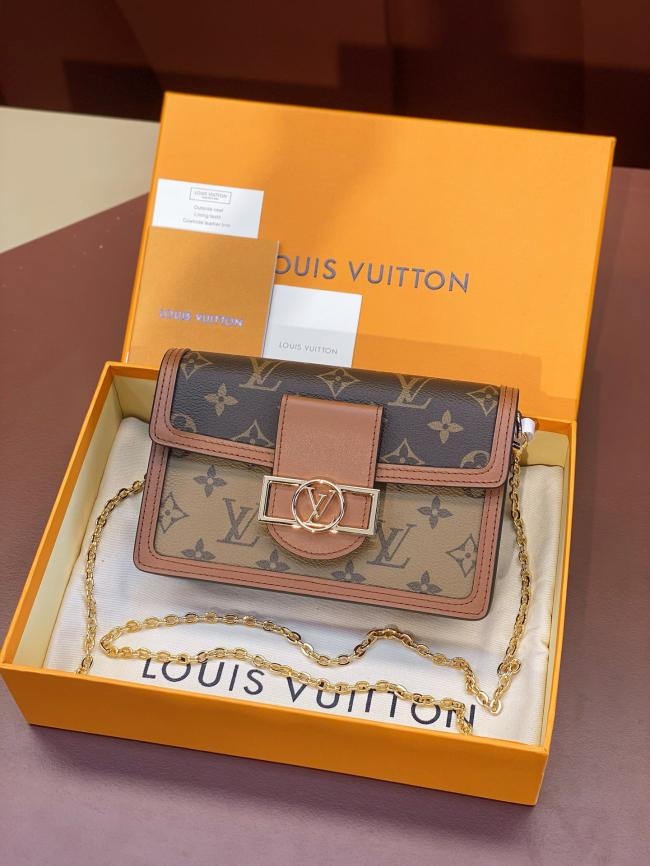 LV Dauphine M68746 Monogram Rev范思哲e 链条包