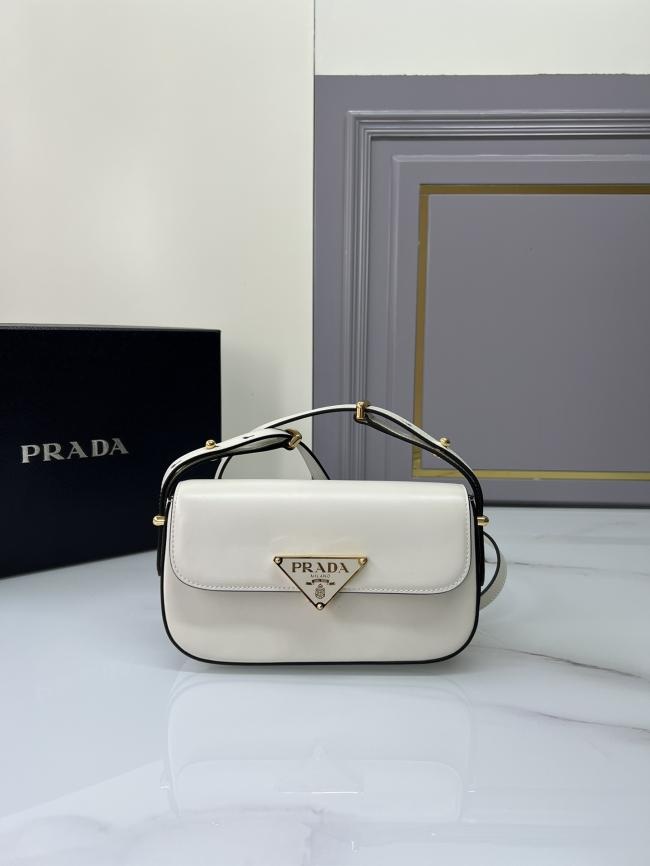 Prada 新款1BD339 单肩包，时尚高级设计，气质女孩必备