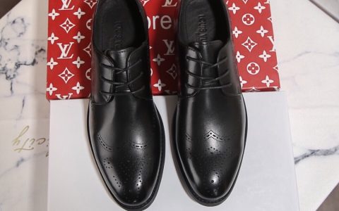 lv……新品 Louis Vuitton 男士GRENELLE翼纹鞋